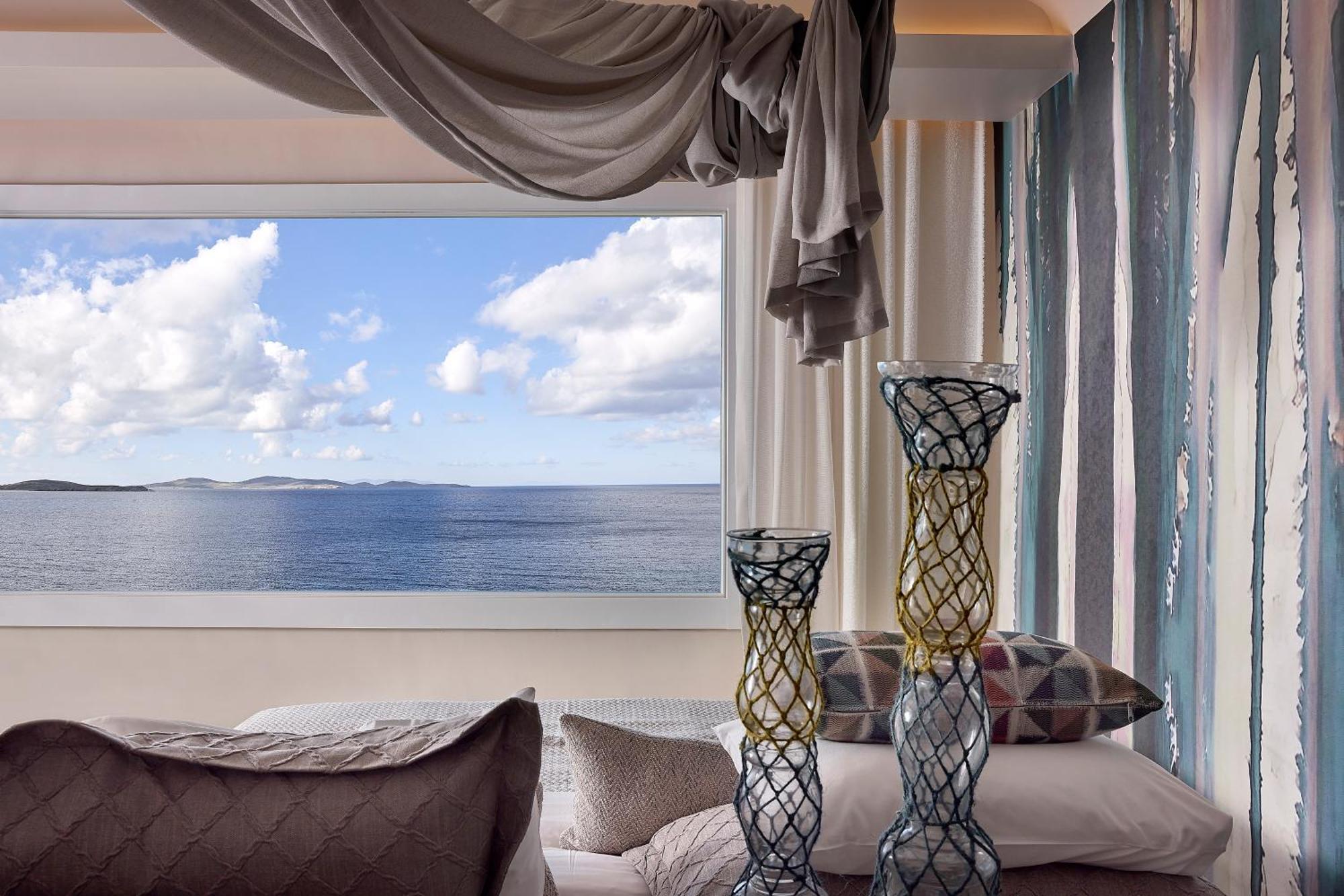 Amazon Mykonos & Hotel